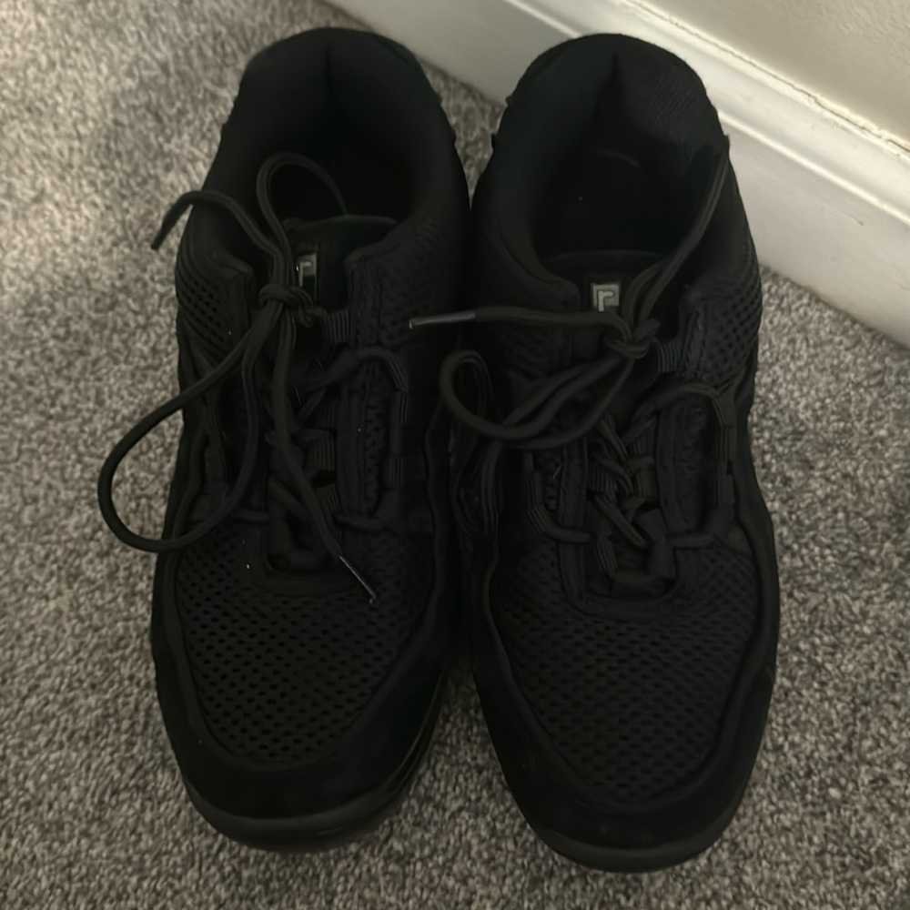 Dance sneaker- black